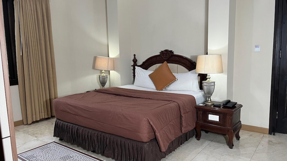 The Palais Dago Hotel 17/55