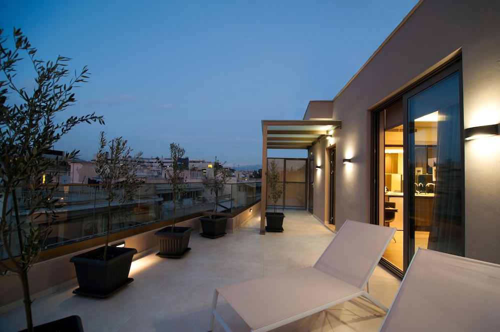 Athens Platinum Rooms and Suites 26/57