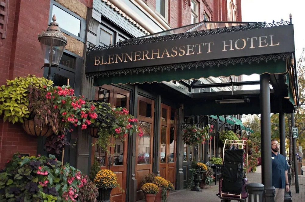 The Blennerhassett Hotel 4/75