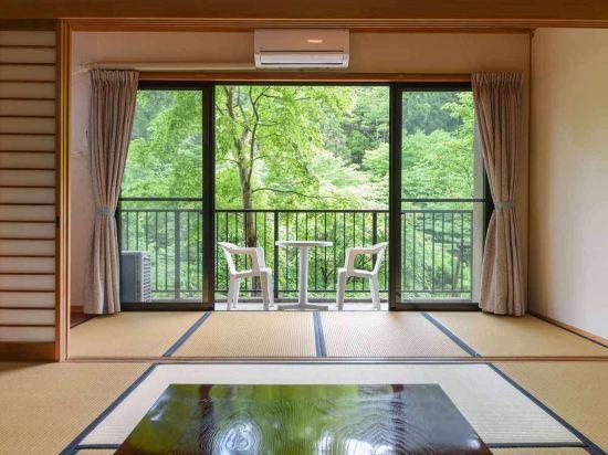 Shirataki Hotel 25/39