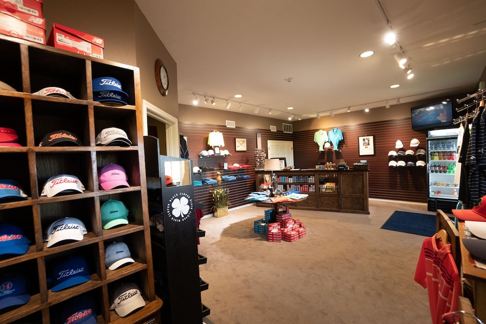 The Hideout Golf Club and Resort 36/50