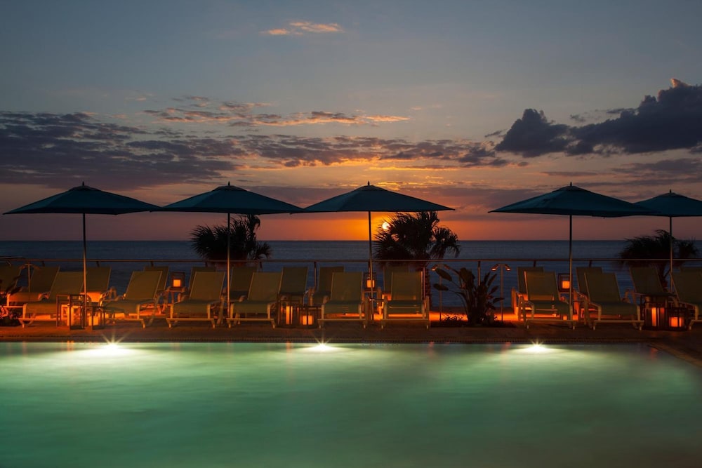 Opal Sands Resort 42/46