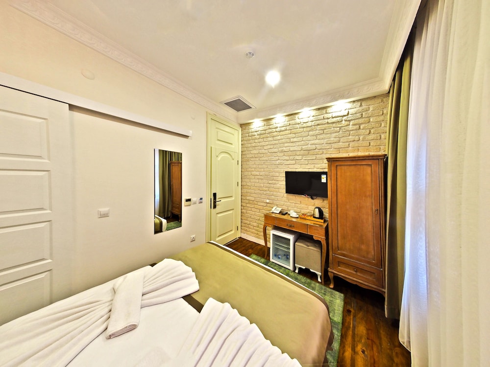 ECONOMY, DOUBLE BED