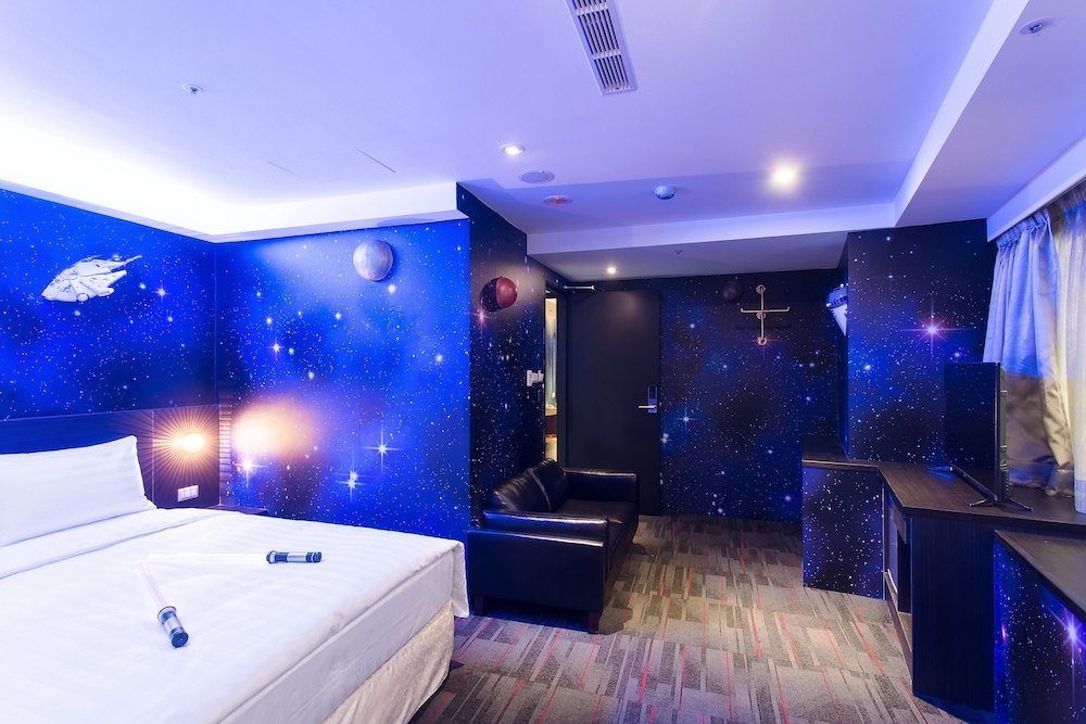 Rf Hotel Sanchong 38/46