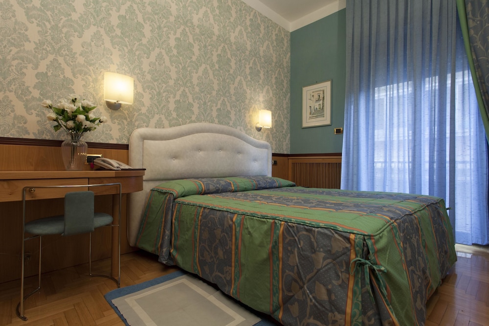 Hotel Europa SNC 31/56