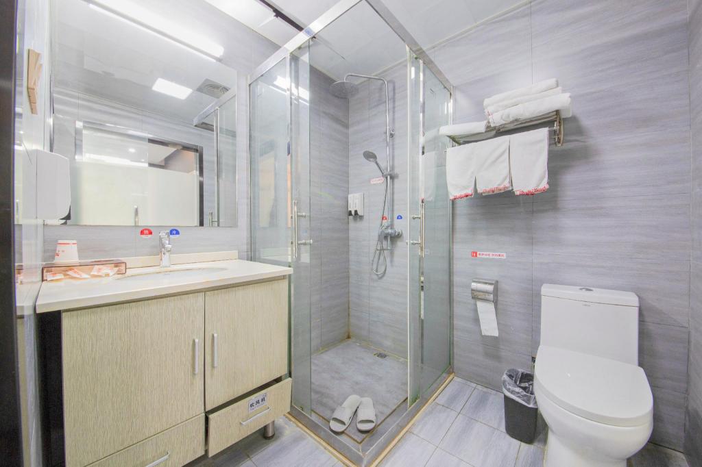Fashion, Family, 1 King and 1 Single Beds، Shell Wuxi Huishan District Wanda Plaza Yanqiao Subway Station Hotel 7/8