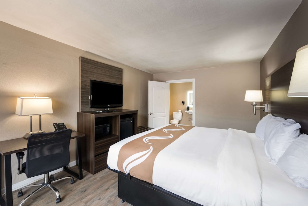 Quality Inn Gastonia East 12/32