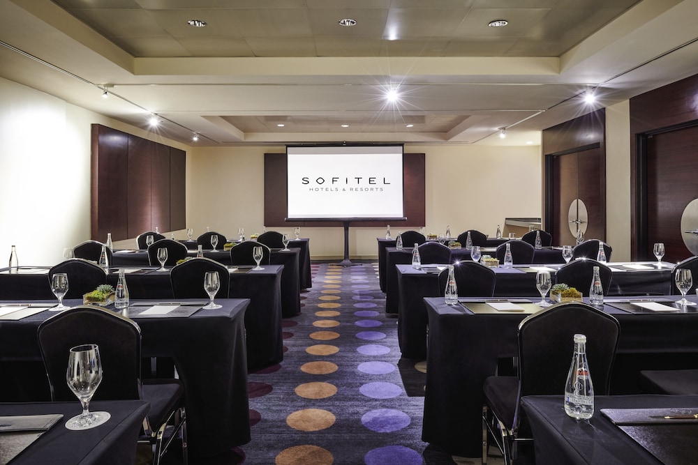 Sofitel Chicago Magnificent Mile 39/50