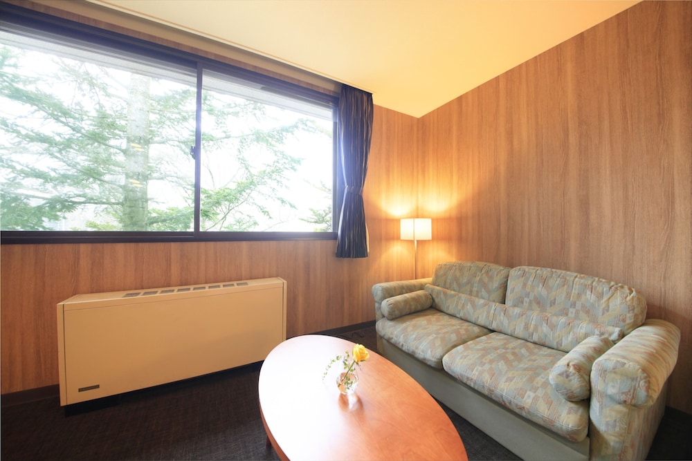 Yutorelo Karuizawa Hotel 46/63