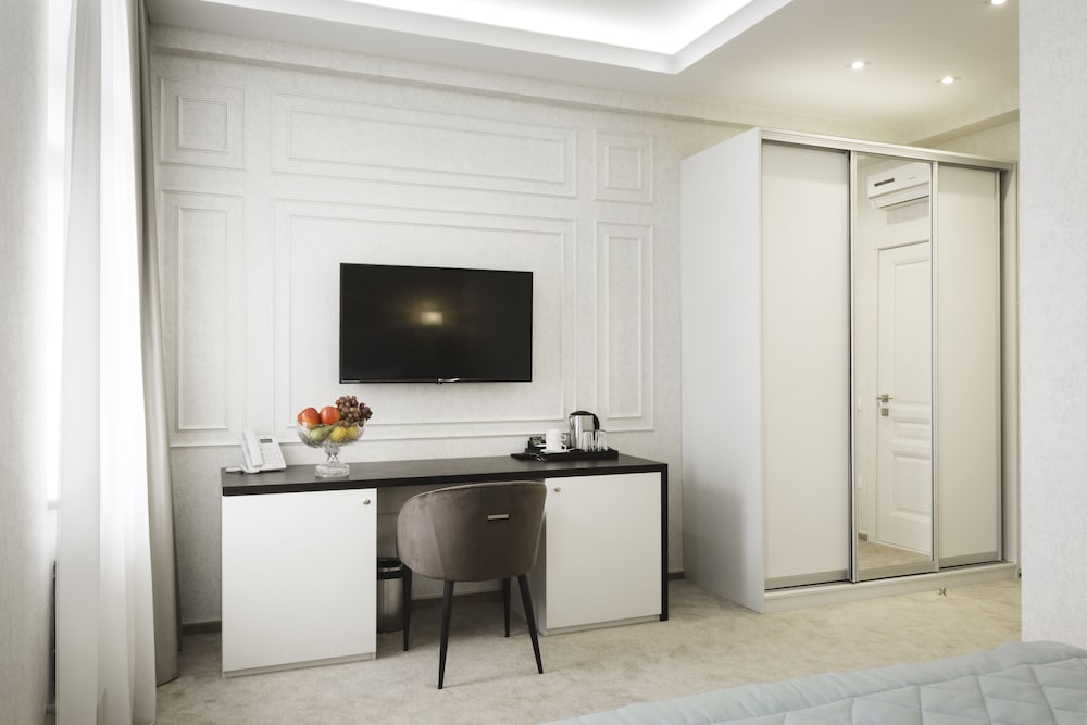 Roxen Hotel & Spa 26/30
