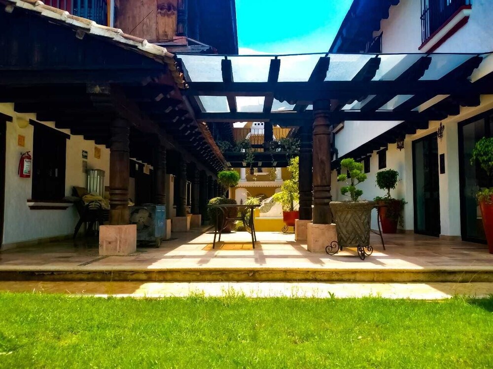 Plaza San Cristobal Inn 46/50