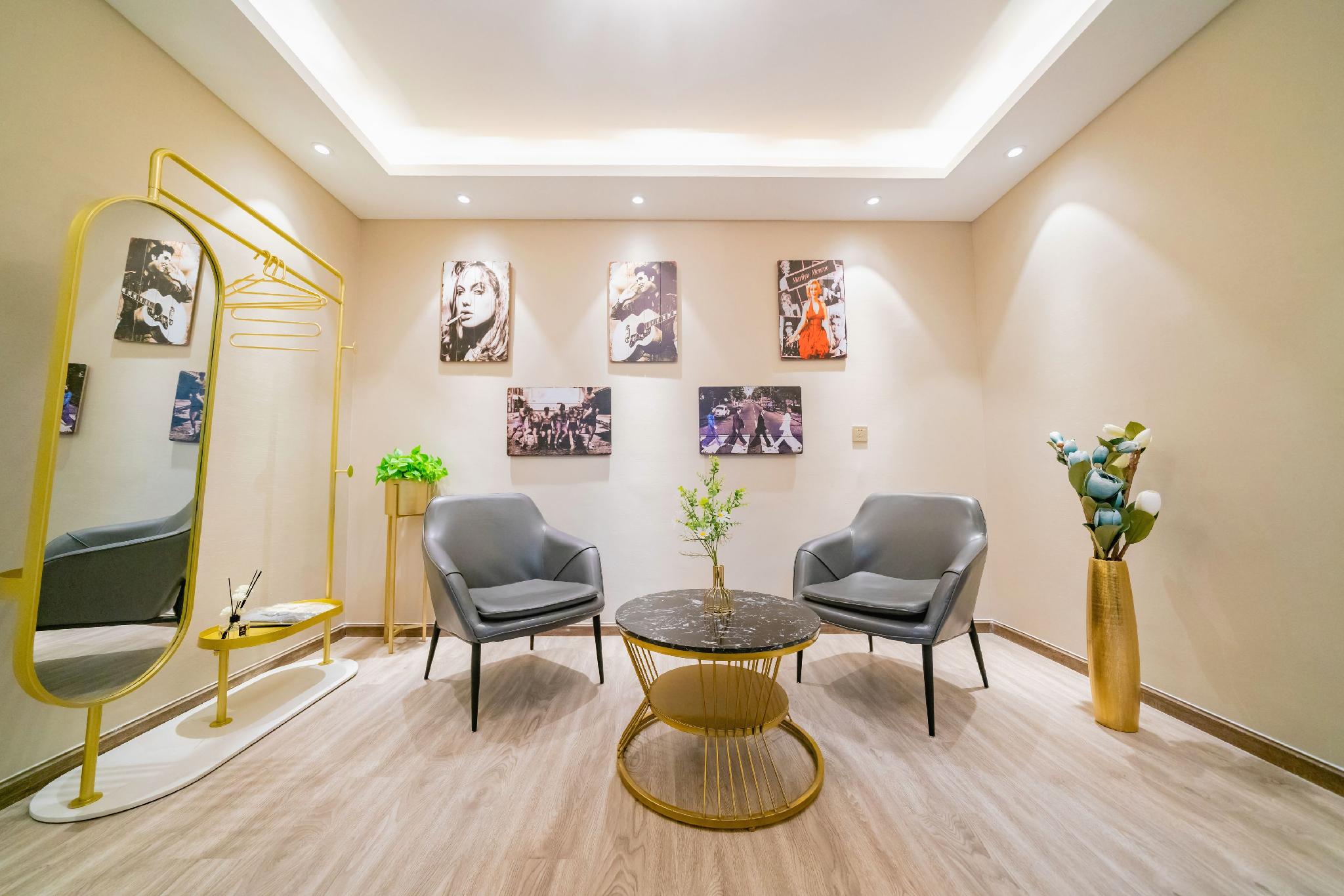 Magnotel (Tongxiang Shimao Center) 30/49