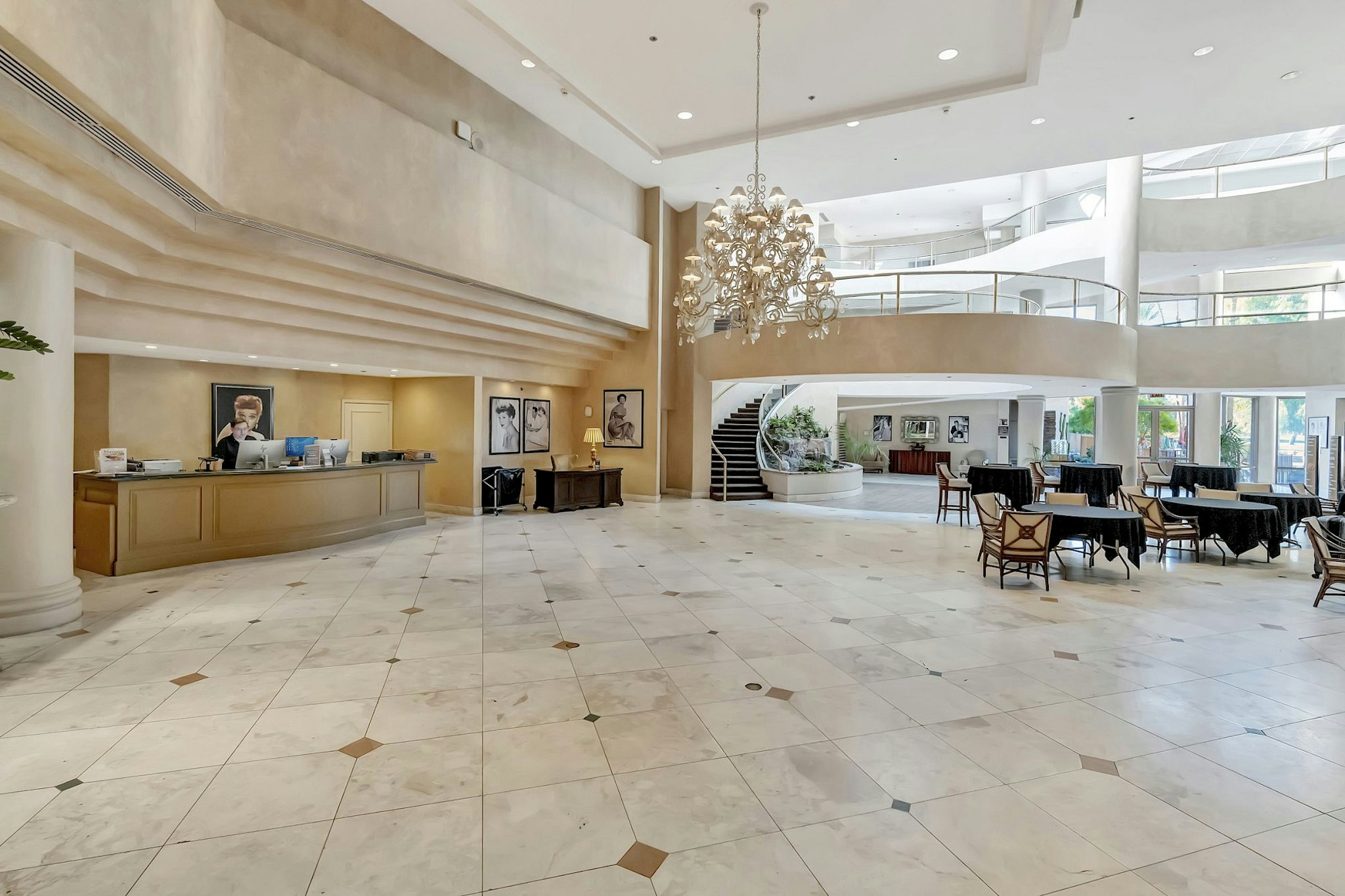 Indian Wells Resort Hotel 9/39