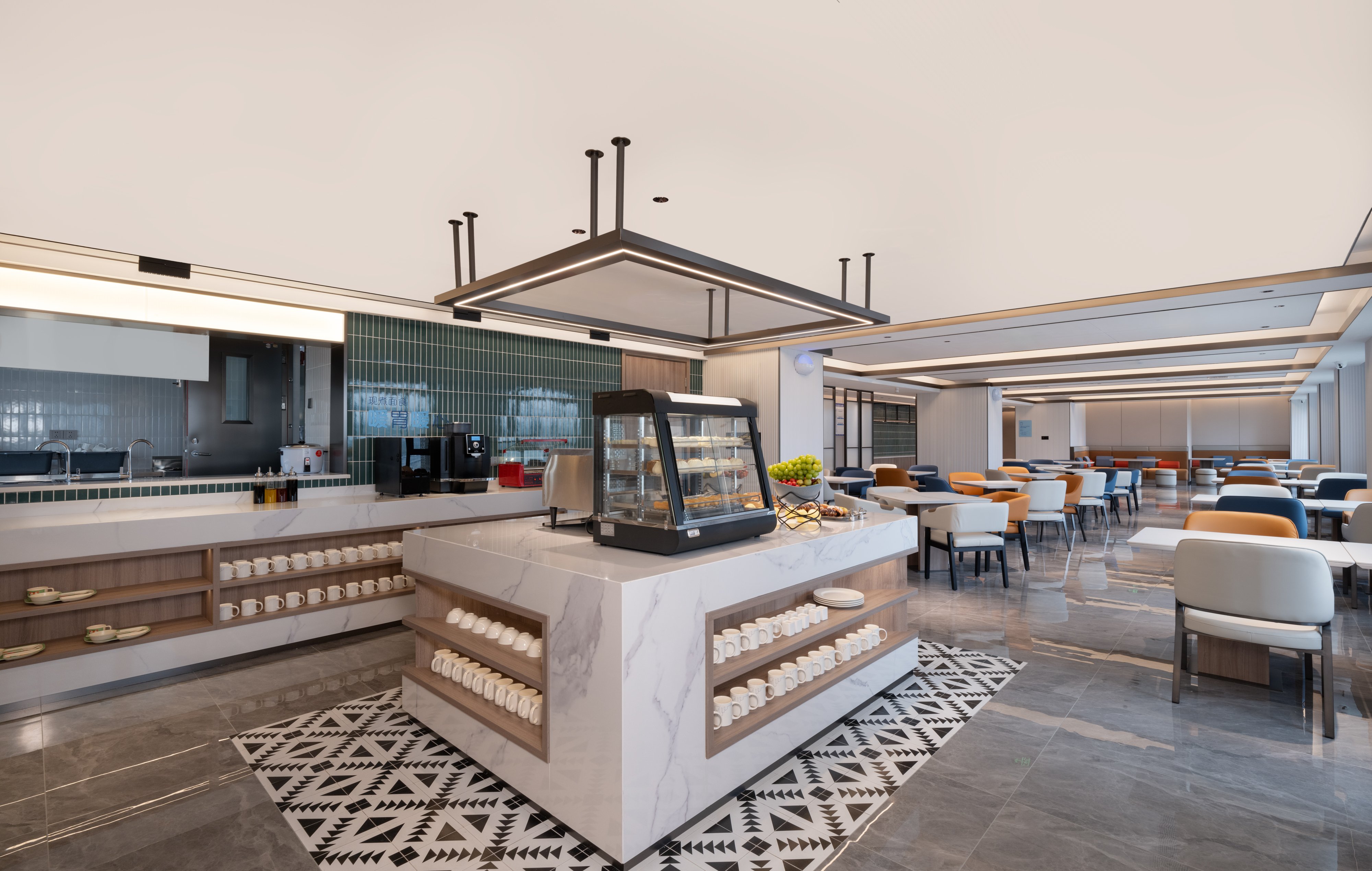 Holiday Inn Express Chongqing Ciqikou Ancient Town 35/50