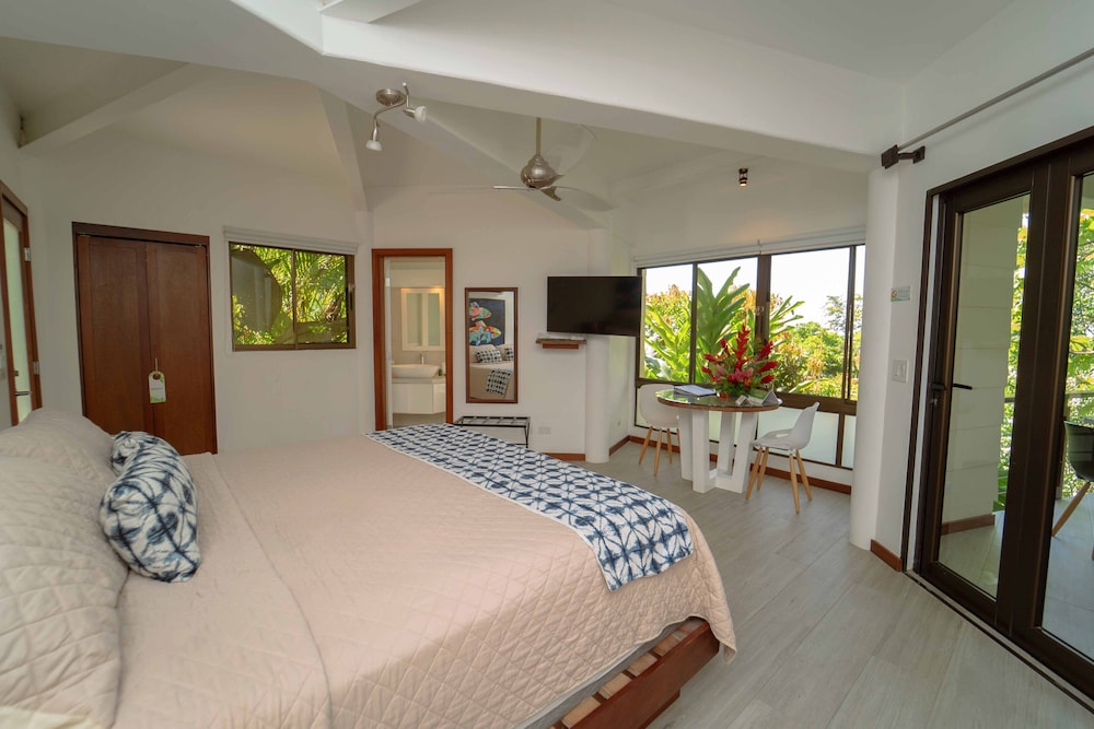 Tulemar Resort 38/77