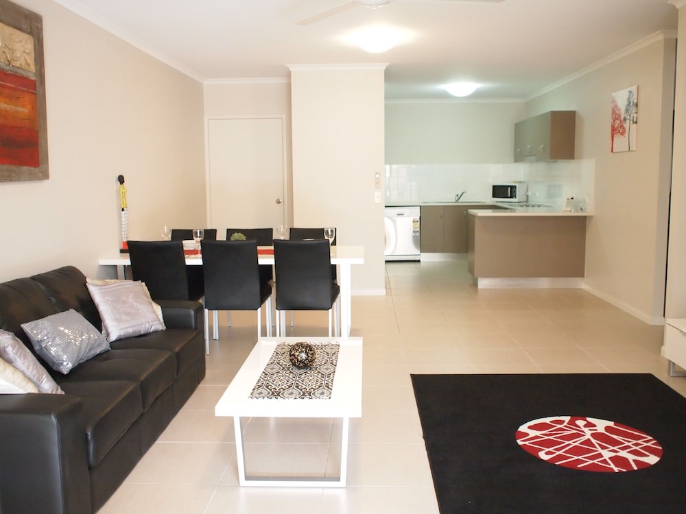 EDGE APARTMENTS CAIRNS 46/75