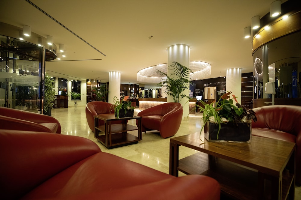 LAGUNA PALACE HOTEL 54/74