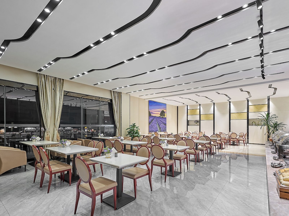 Lavande Hotel Baiyun International Airport Branch 34/51