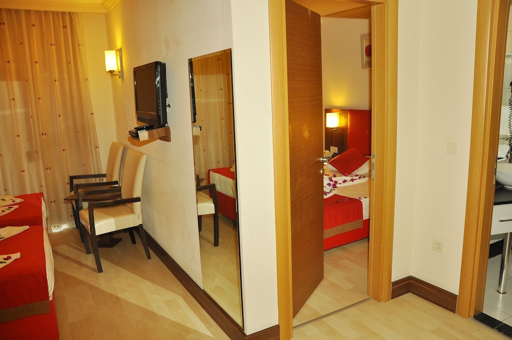 Sidekum Hotel 36/50