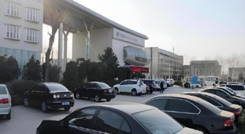 Zhengzhou Airport Hotel 34/43