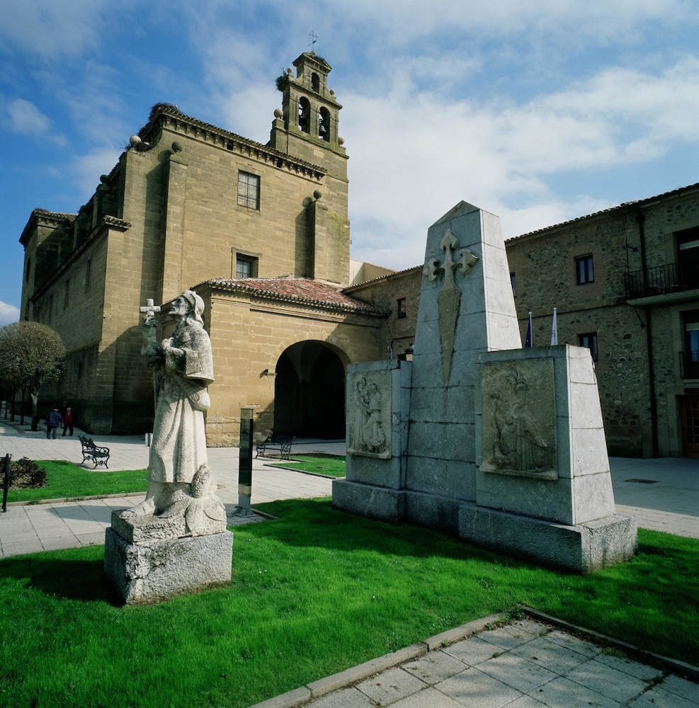 Parador de Santo Domingo Bernardo de Fresneda 3/38