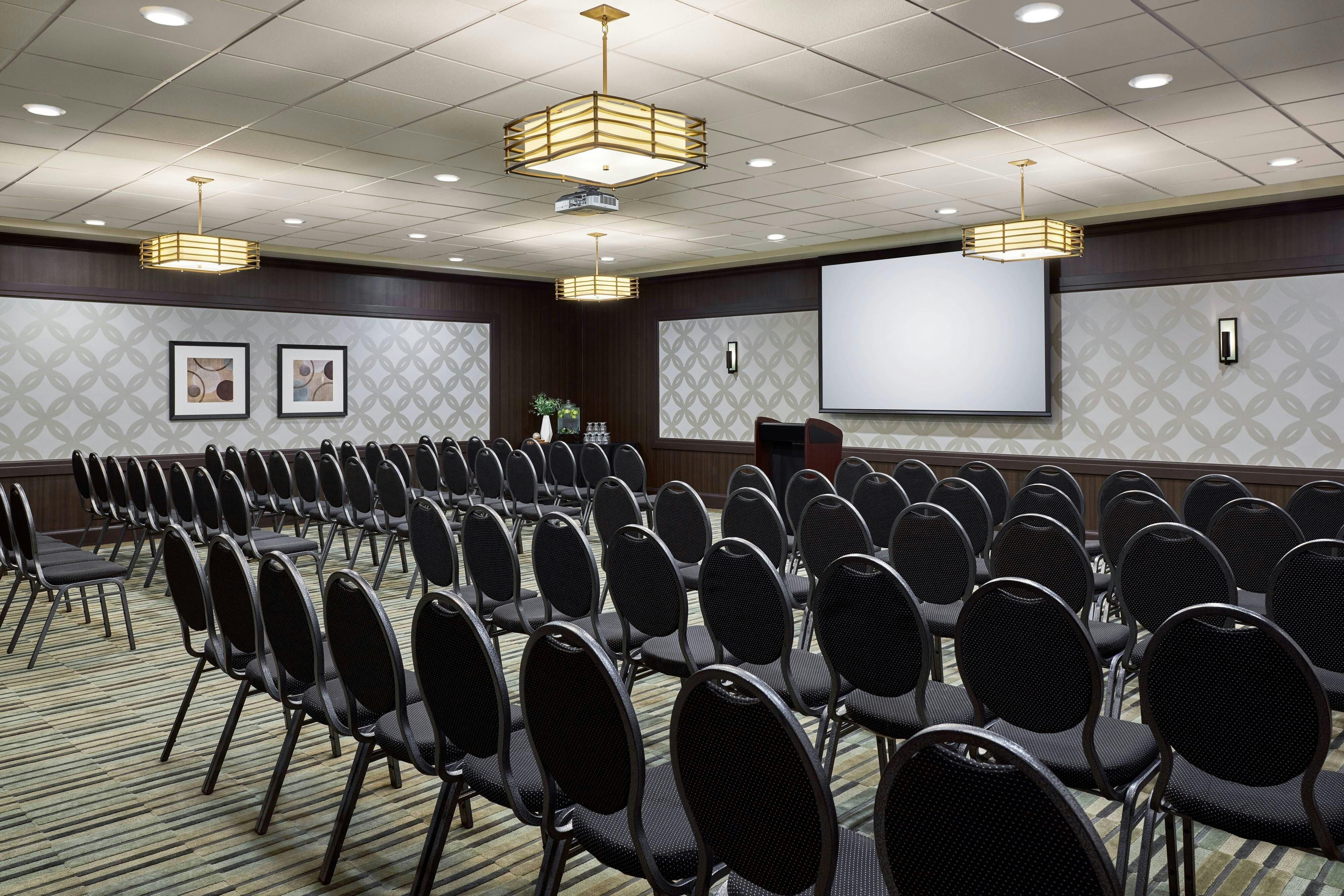 Delta Hotels Muskegon Convention Center 15/23