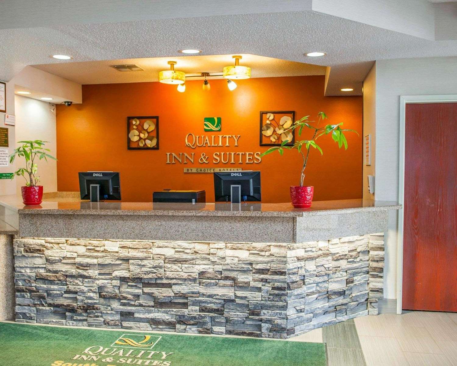 Quality Inn & Suites South Bend Airport 6/38