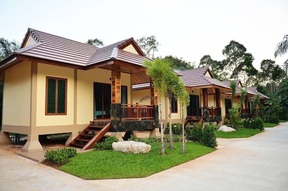Dusit Phuphaya Resort 12/31