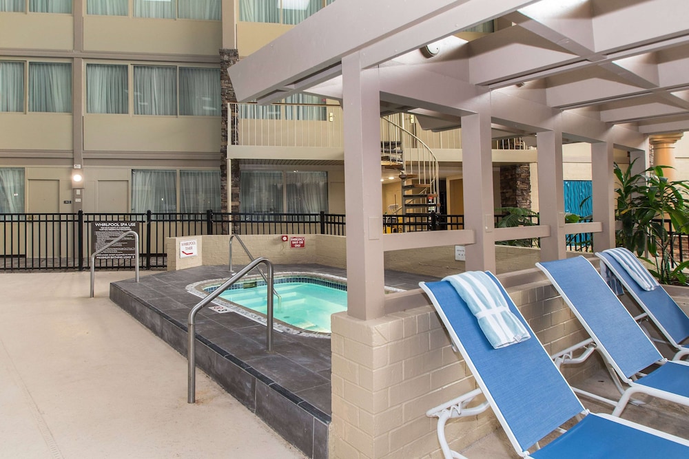 Wyndham Garden Westlake 34/83
