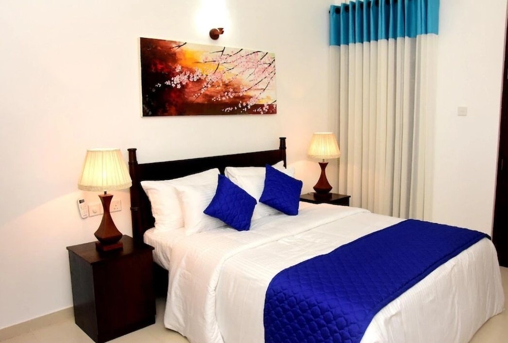 Blue Spring Hotel 11/38