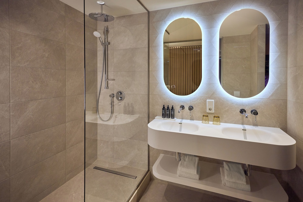 Spa, Superior, King Bed، WestCord Hotel Eindhoven 5/9