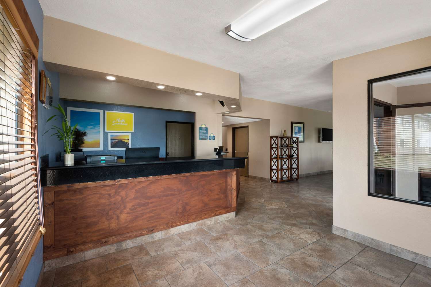 Days Inn by Wyndham Newton - LA 4/34