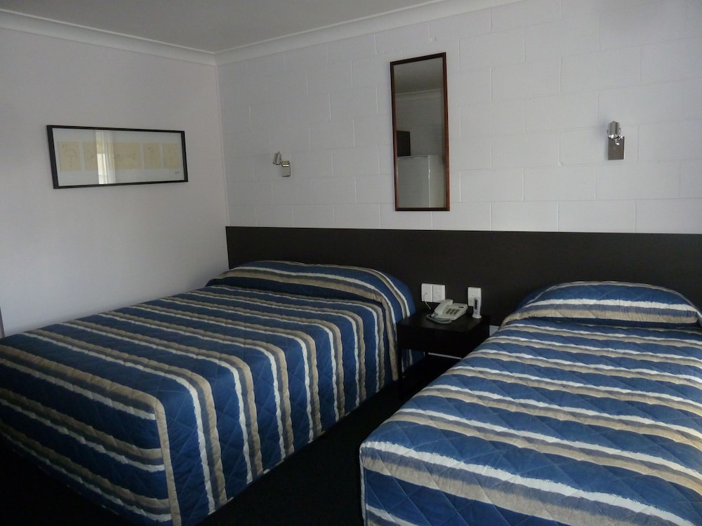 Mandalay Motel 19/33