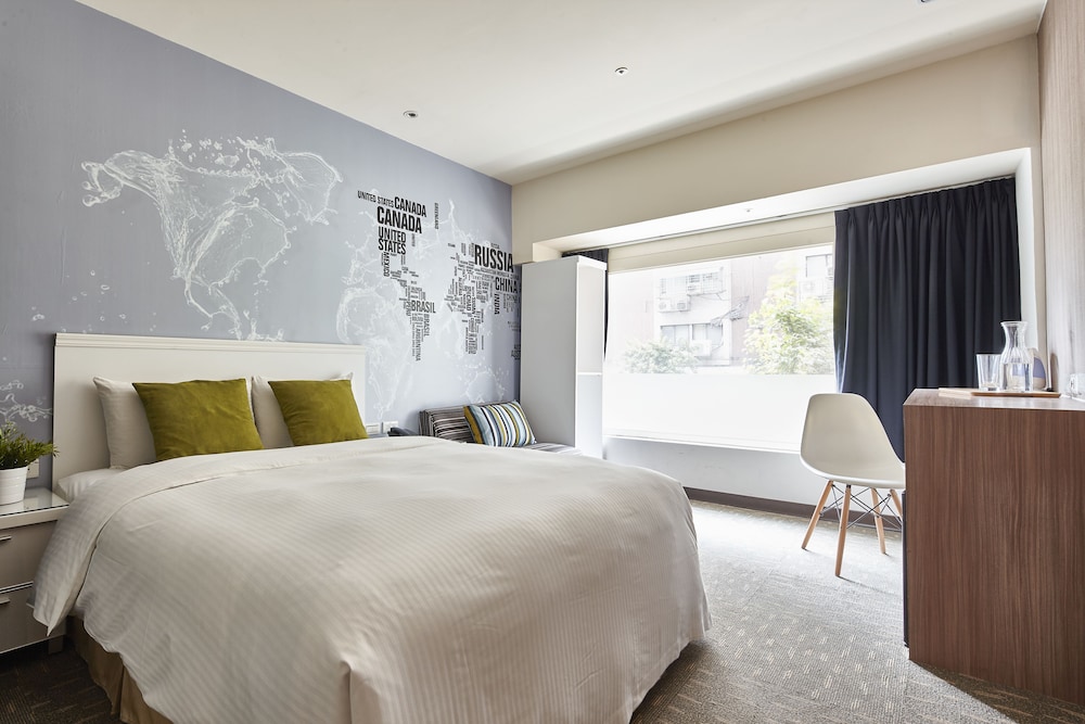 VIA HOTEL LOFT 11/28