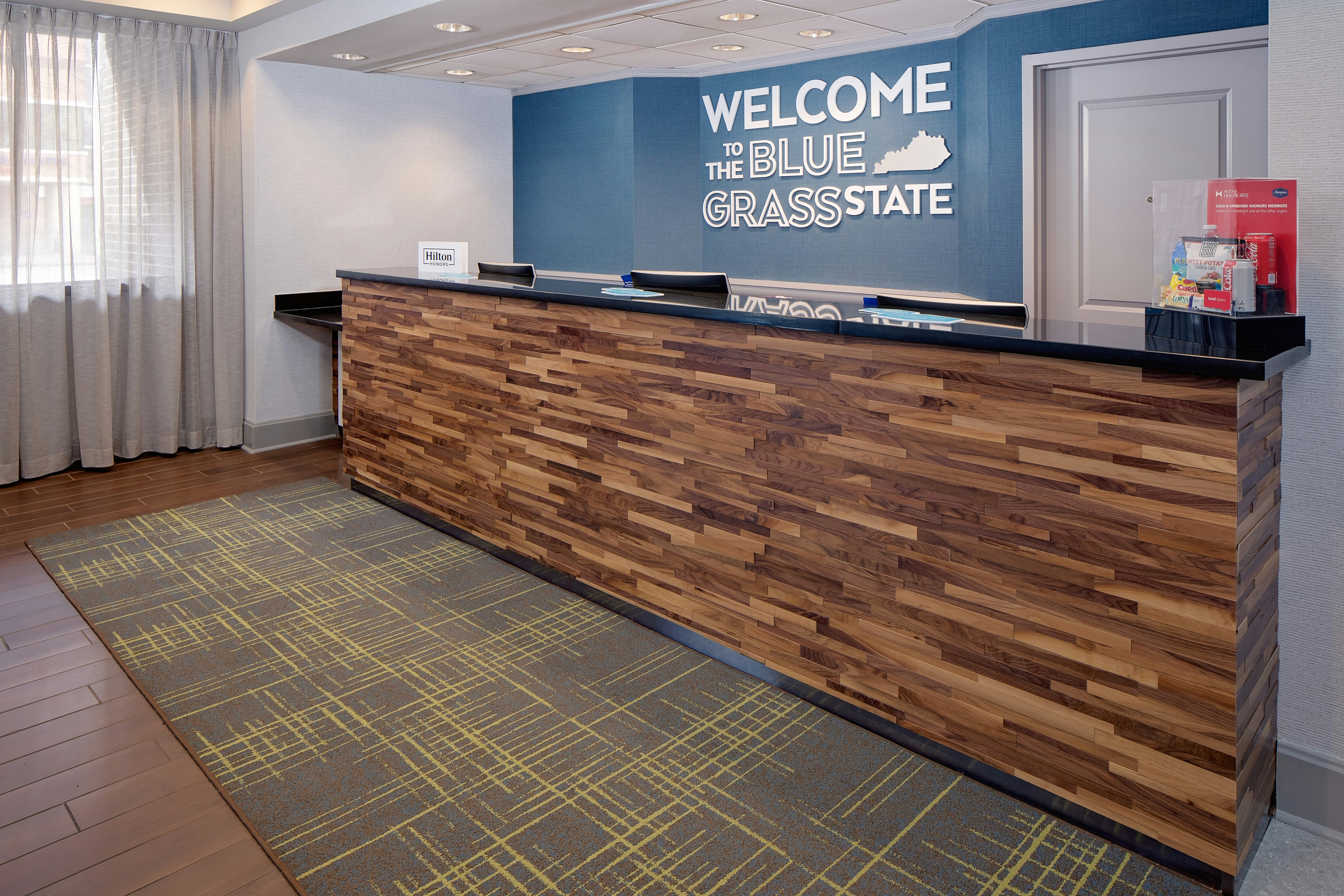 Hampton Inn Louisville Downtown 7/50