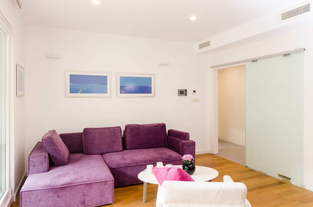 Antonio Luxury Beach Suites 20/35