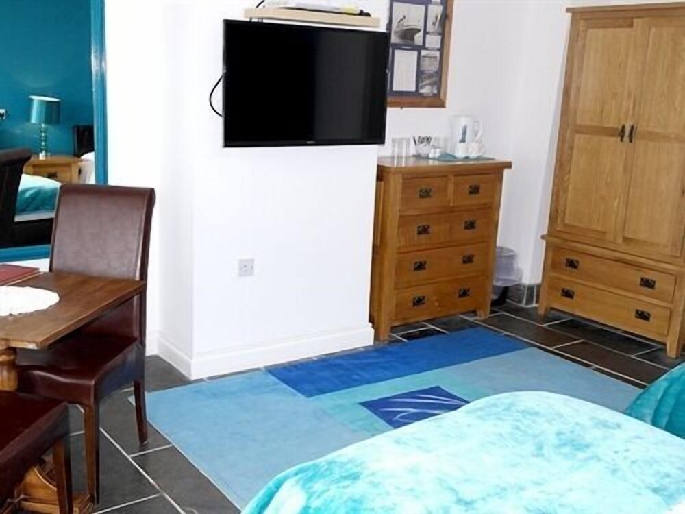 Sawyers Bed Breakfast 16/24