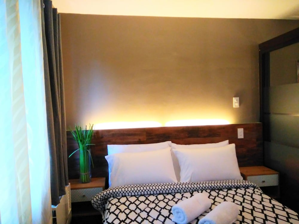 1 Bedroom Deluxe Condo At Apartelle D' Oasis 24/50