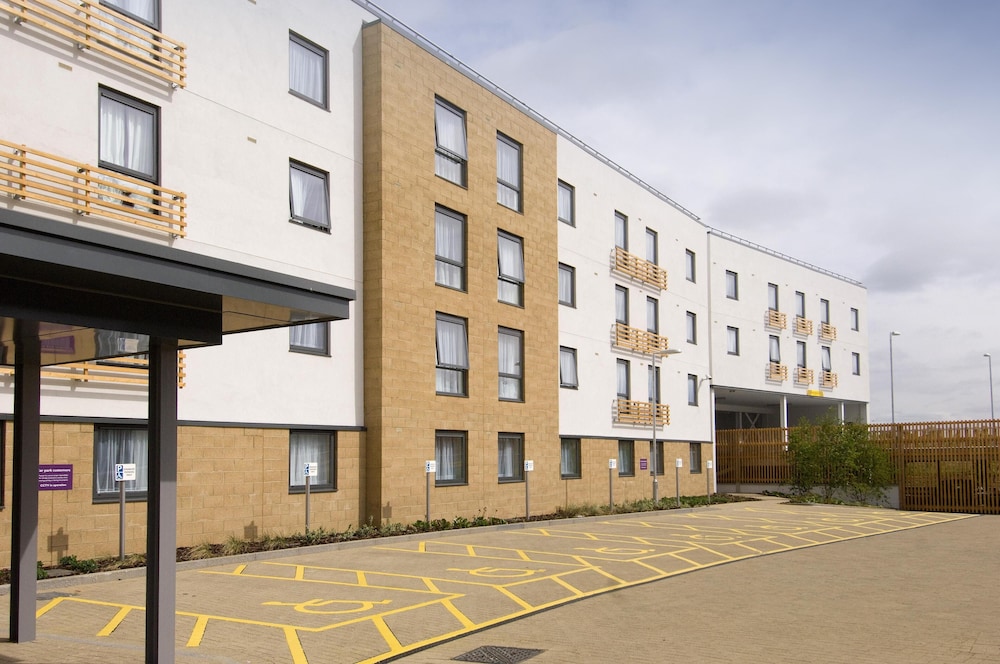 Premier Inn Cambridge (A14, J32) 27/33