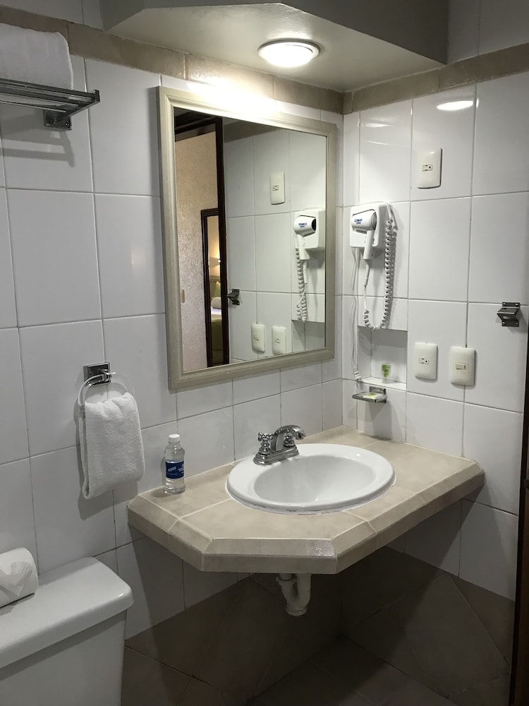 Olas Altas Inn Hotel And Spa 66/67
