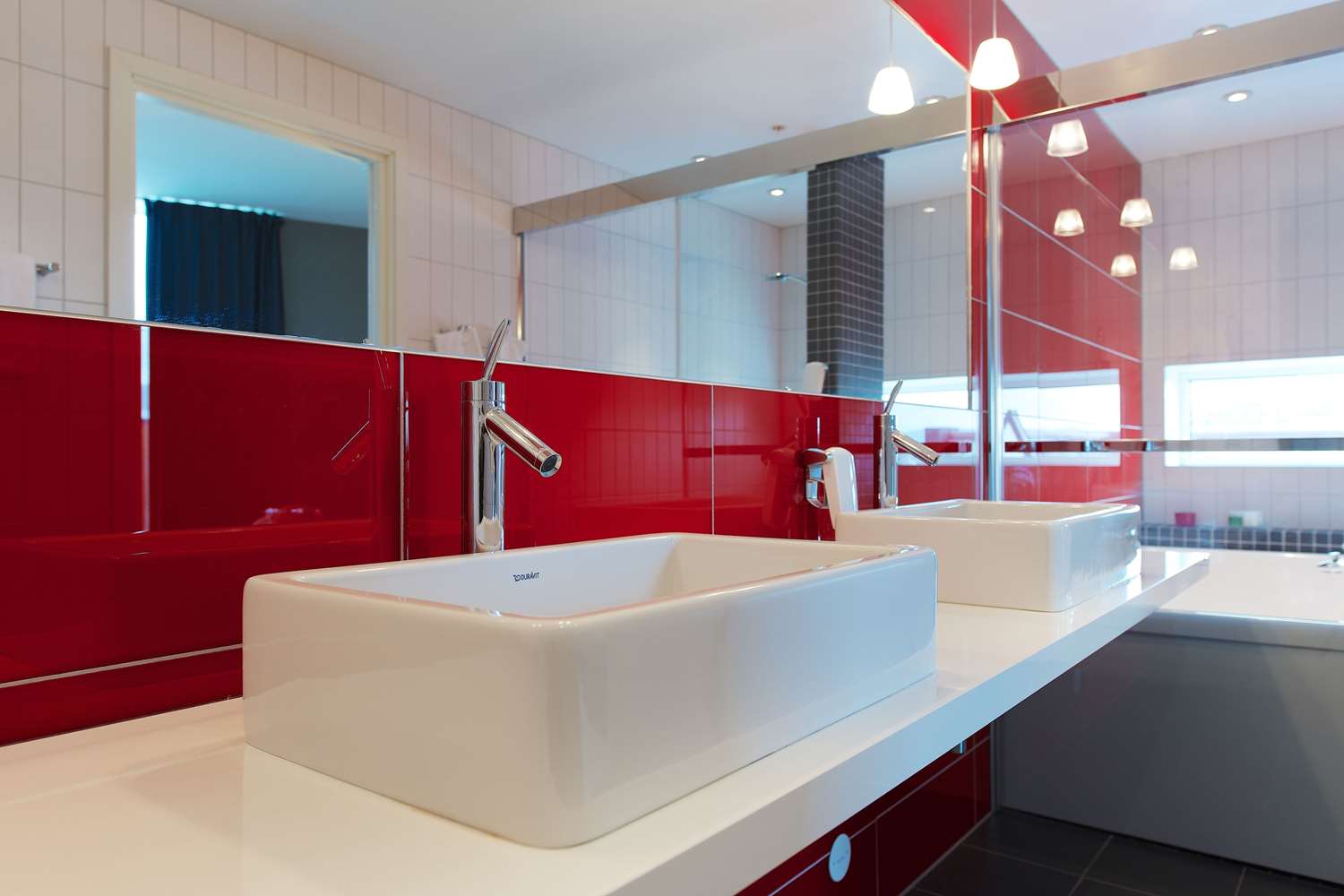 QUALITY HOTEL WATERFRONT 47/47