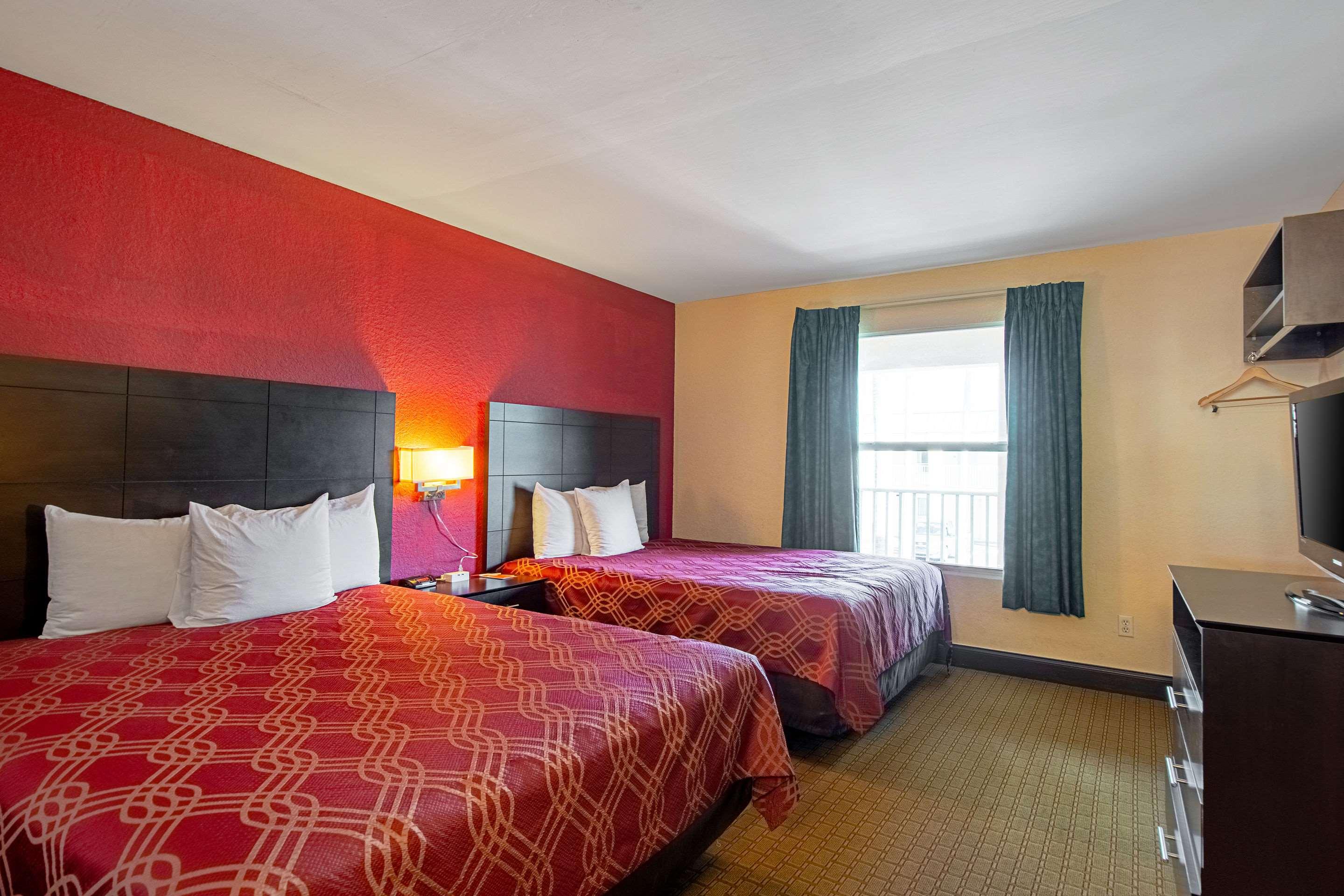 SUITE, 2 QUEEN BEDS