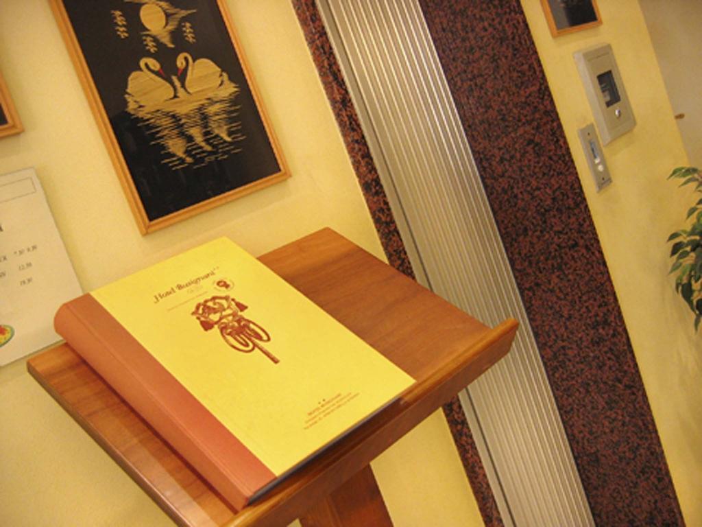 Hotel Busignani 15/23