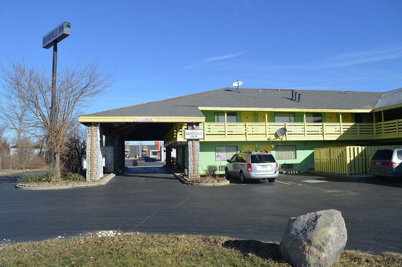 Brookville Inn By OYO Near Dayton International Airport 15/17