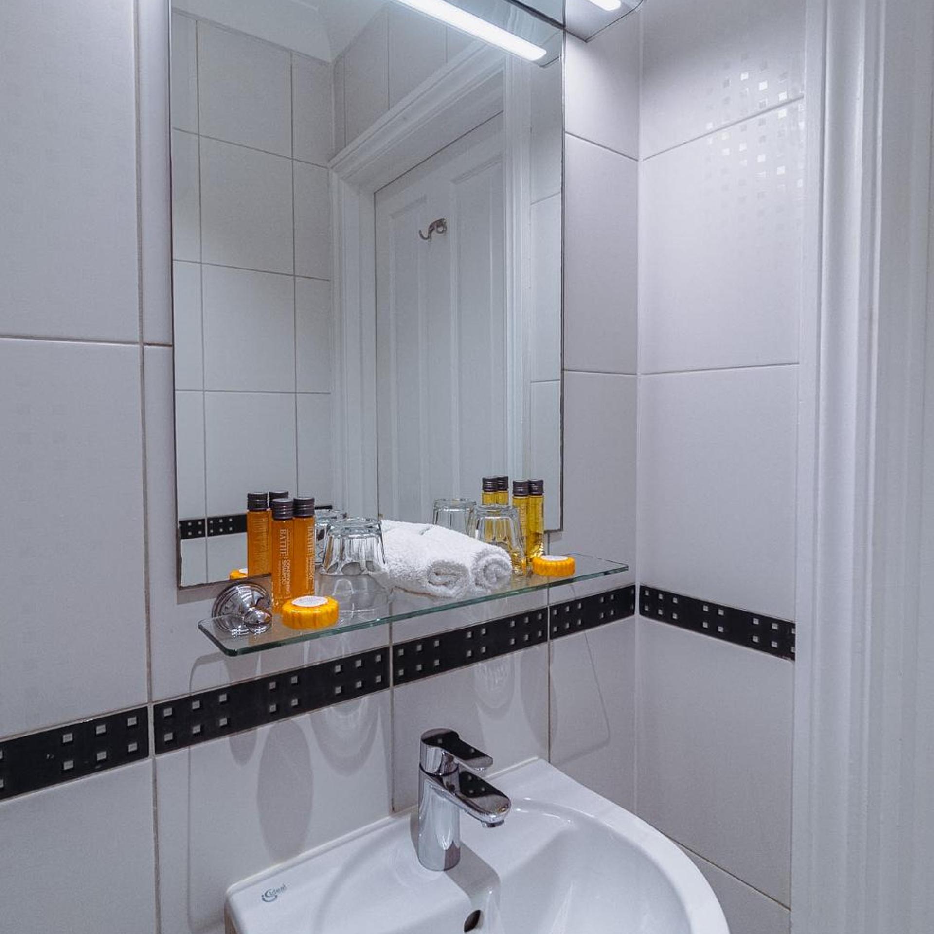 غرفة قياسية مفردة، London House Hotel 22/25