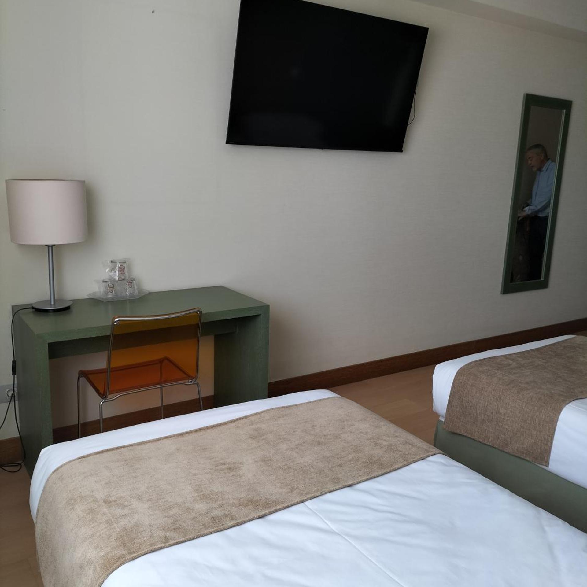 غرفة مفردة، Hotel Naval Sestao 5/8