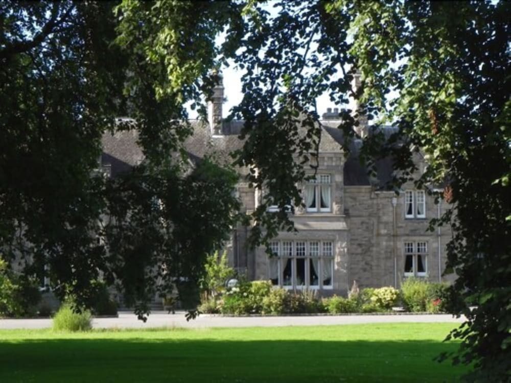 The Mansion House Hotel 42/50