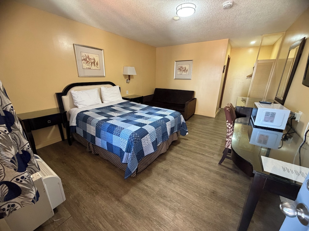 Sunset Inn 16/50