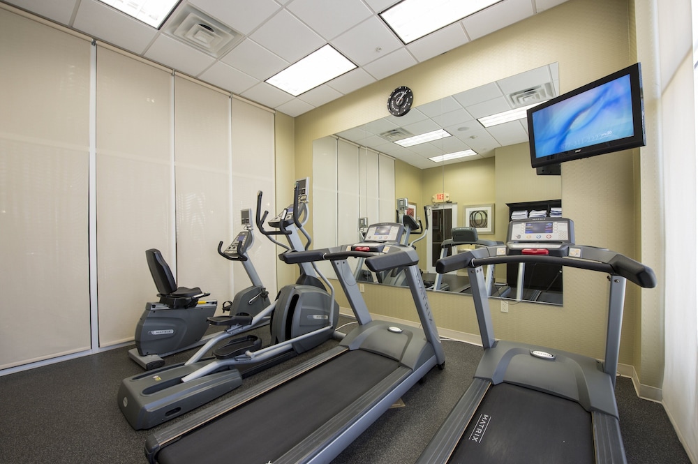 DoubleTree by Hilton Houston Westchase 16/39