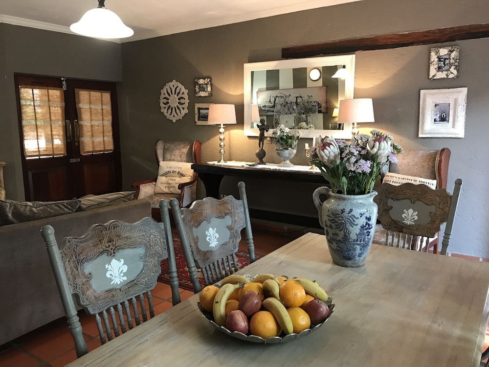 Waterhouse Guest Lodges 295 Indus Street 39/50